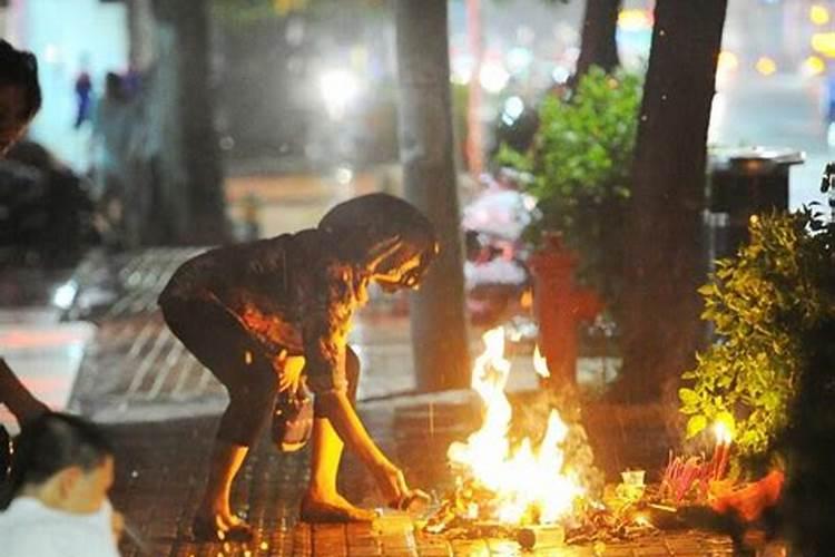 梦见洪水来临,世界末日