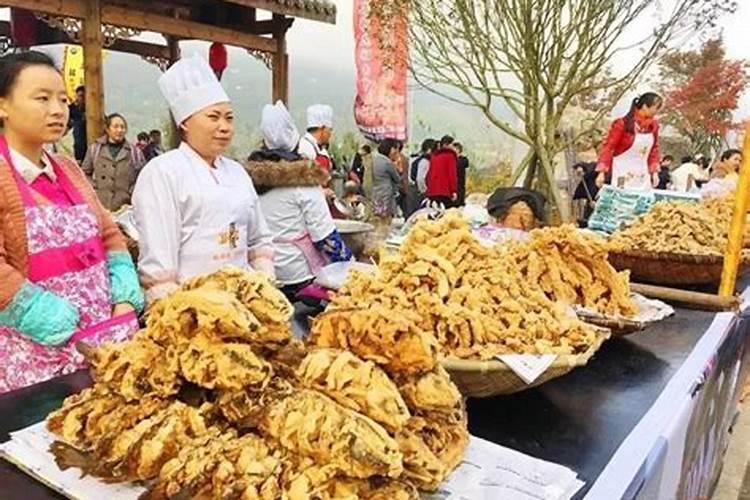 男孩属马女孩属龙相配吗