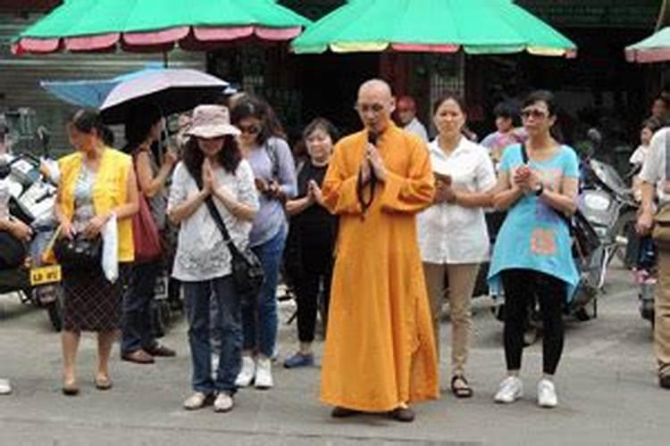 梦到亲人和同学在一起